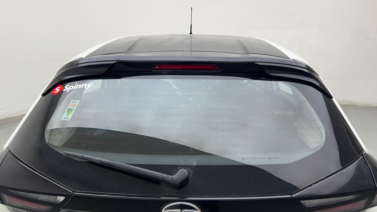 Used 2022 Tata Altroz XZ Plus i-Turbo Petrol Petrol Manual exterior BACK WINDSHIELD VIEW