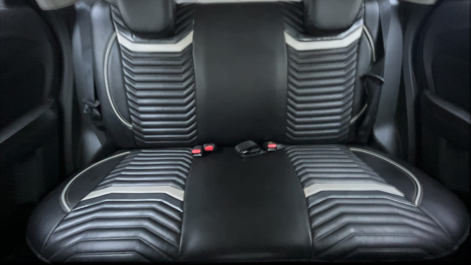 Used 2017 Maruti Suzuki Vitara Brezza VDi (O) Diesel Manual interior REAR SEAT CONDITION VIEW