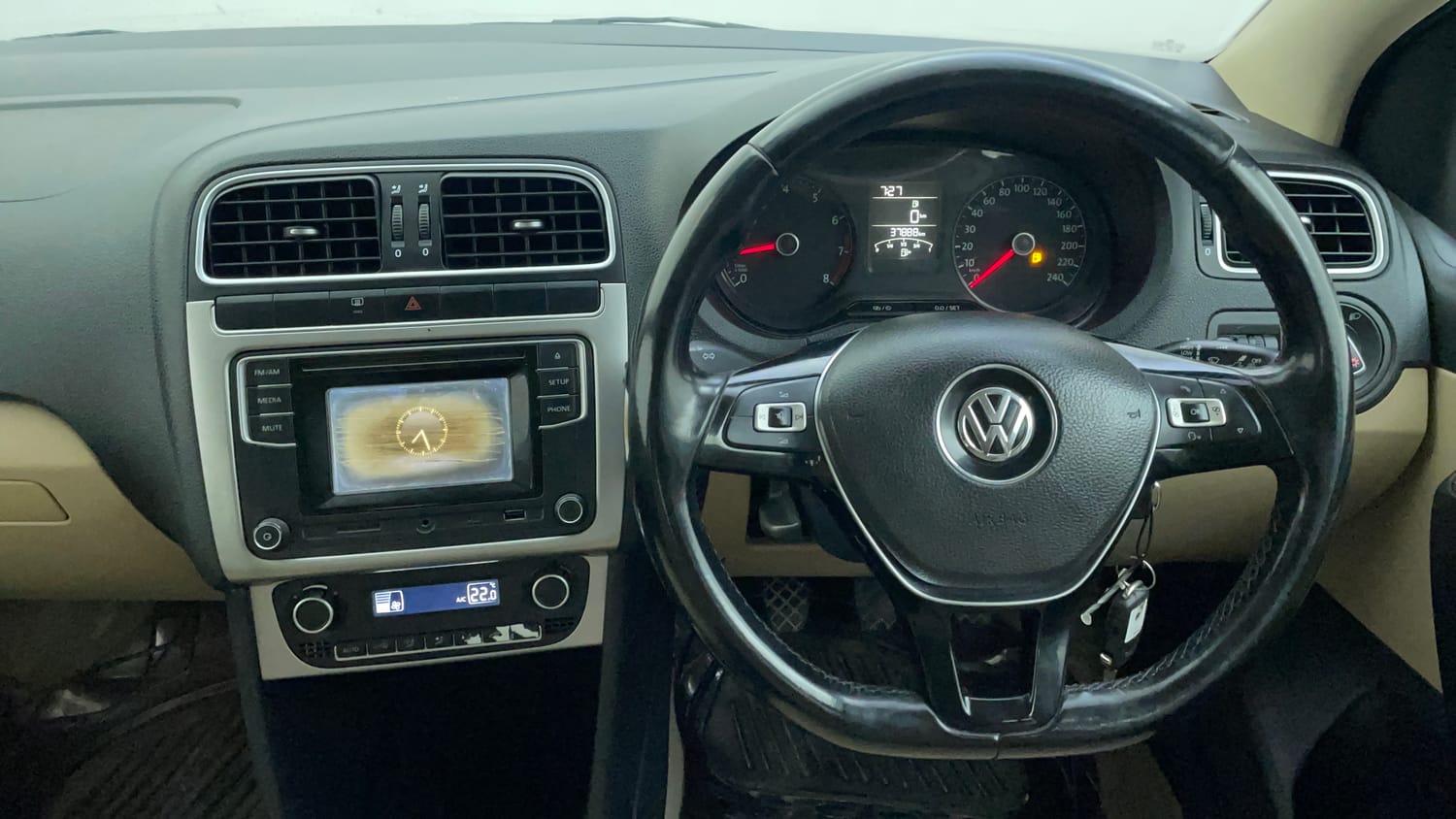 Used 2016 Volkswagen Ameo Highline1.2L (P) Petrol Manual interior STEERING VIEW