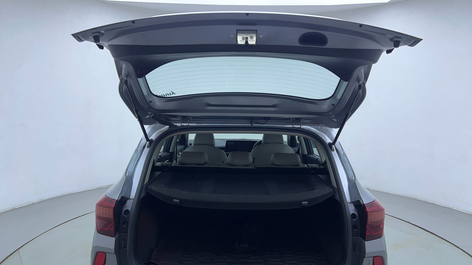 Used 2021 Kia Seltos HTX 1.5 Petrol Manual interior DICKY DOOR OPEN VIEW