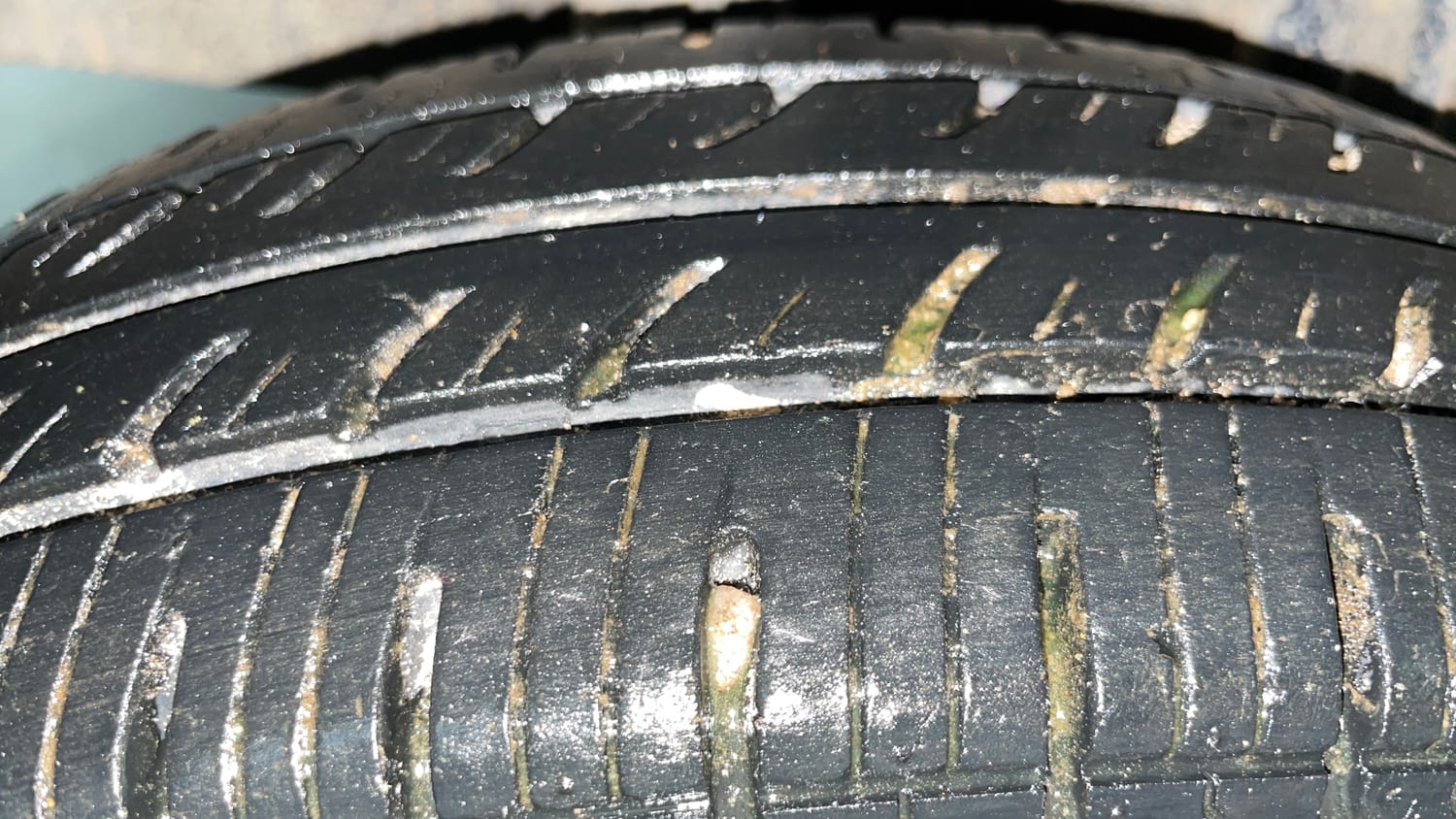 Used 2019 Renault Kwid RXT (O) 1.0 SCE Edition Petrol Manual tyres RIGHT REAR TYRE TREAD VIEW