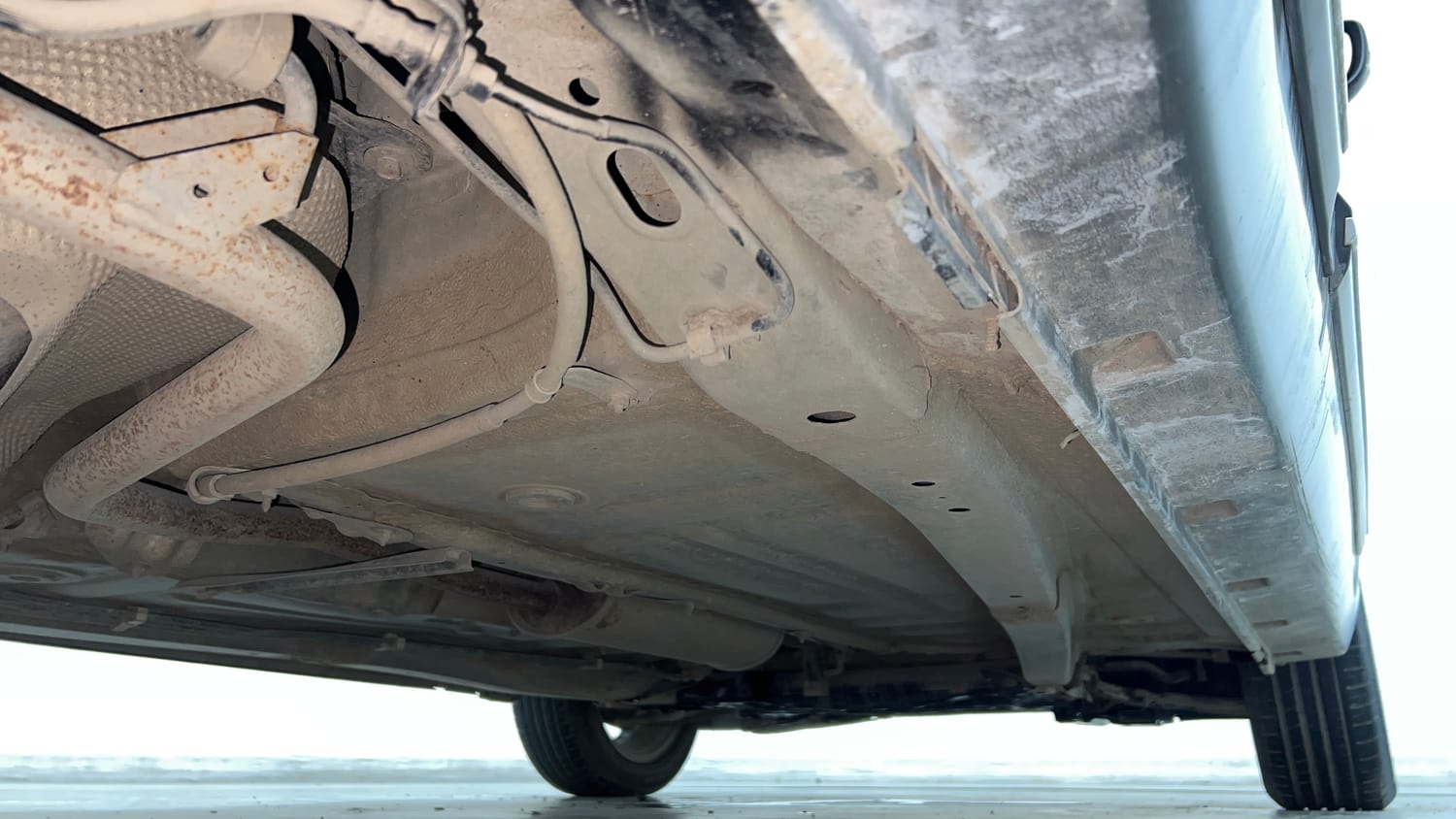 Used 2019 Maruti Suzuki Baleno Alpha Petrol Manual extra REAR RIGHT UNDERBODY VIEW