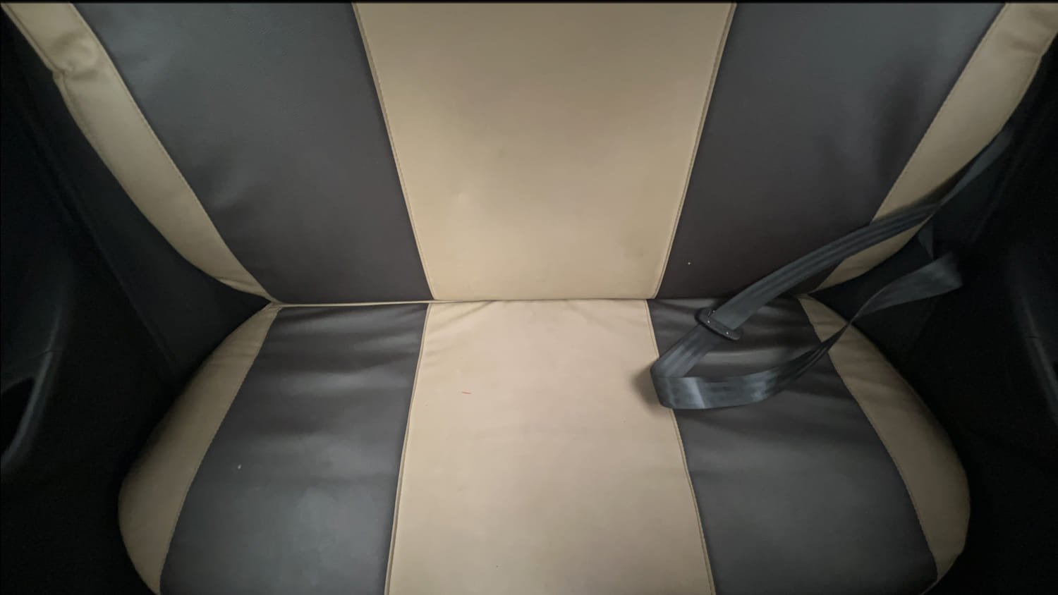 Used 2017 Renault Kwid 1.0 RXL Petrol Manual interior REAR SEAT CONDITION VIEW