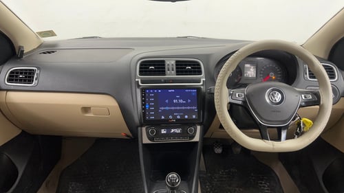 Used 2017 Volkswagen Ameo Highline1.2L (P) Petrol Manual interior DASHBOARD VIEW