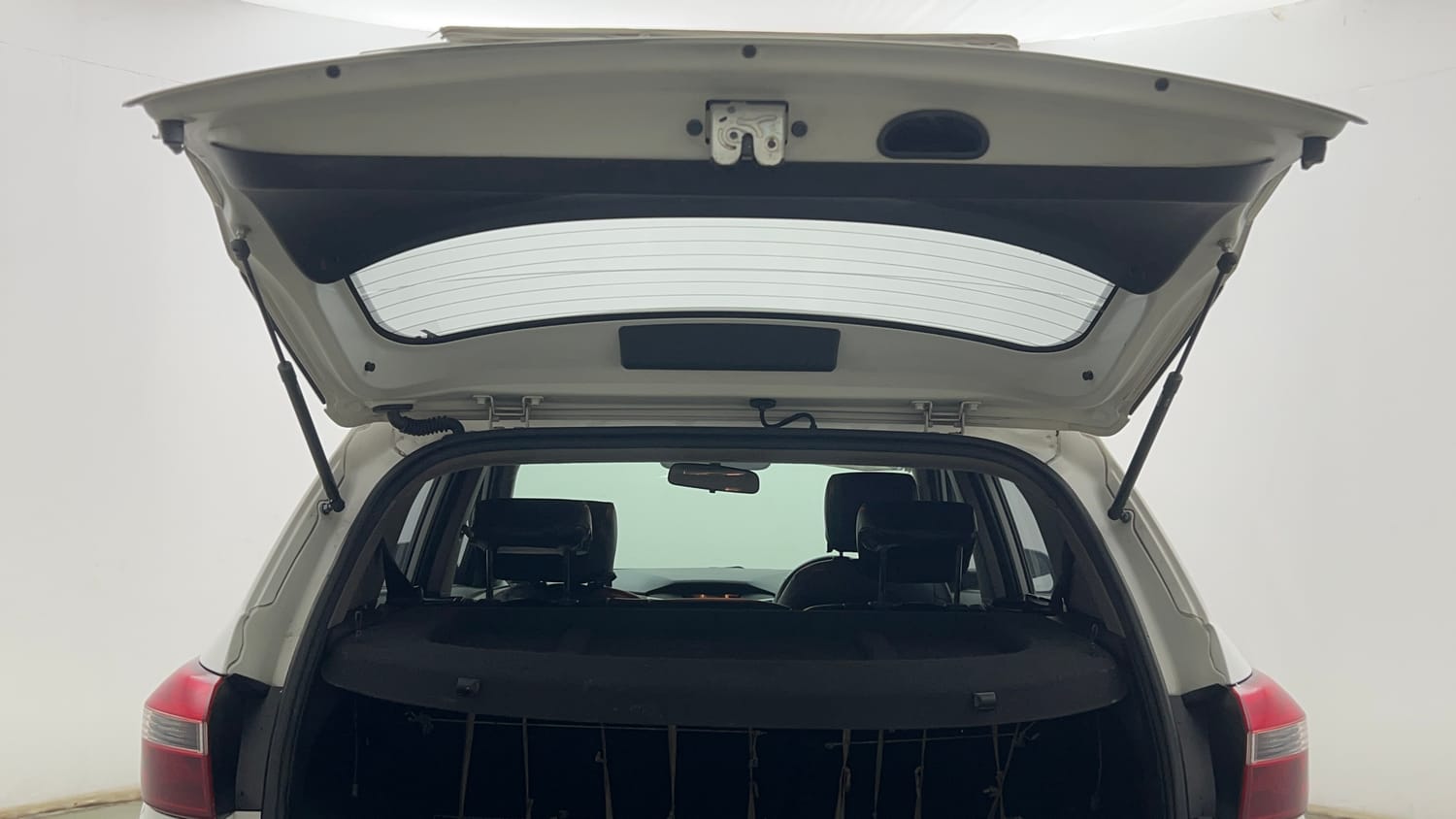 Used 2018 Hyundai Creta SX Plus 1.6 AT Petrol Petrol Automatic interior DICKY DOOR OPEN VIEW