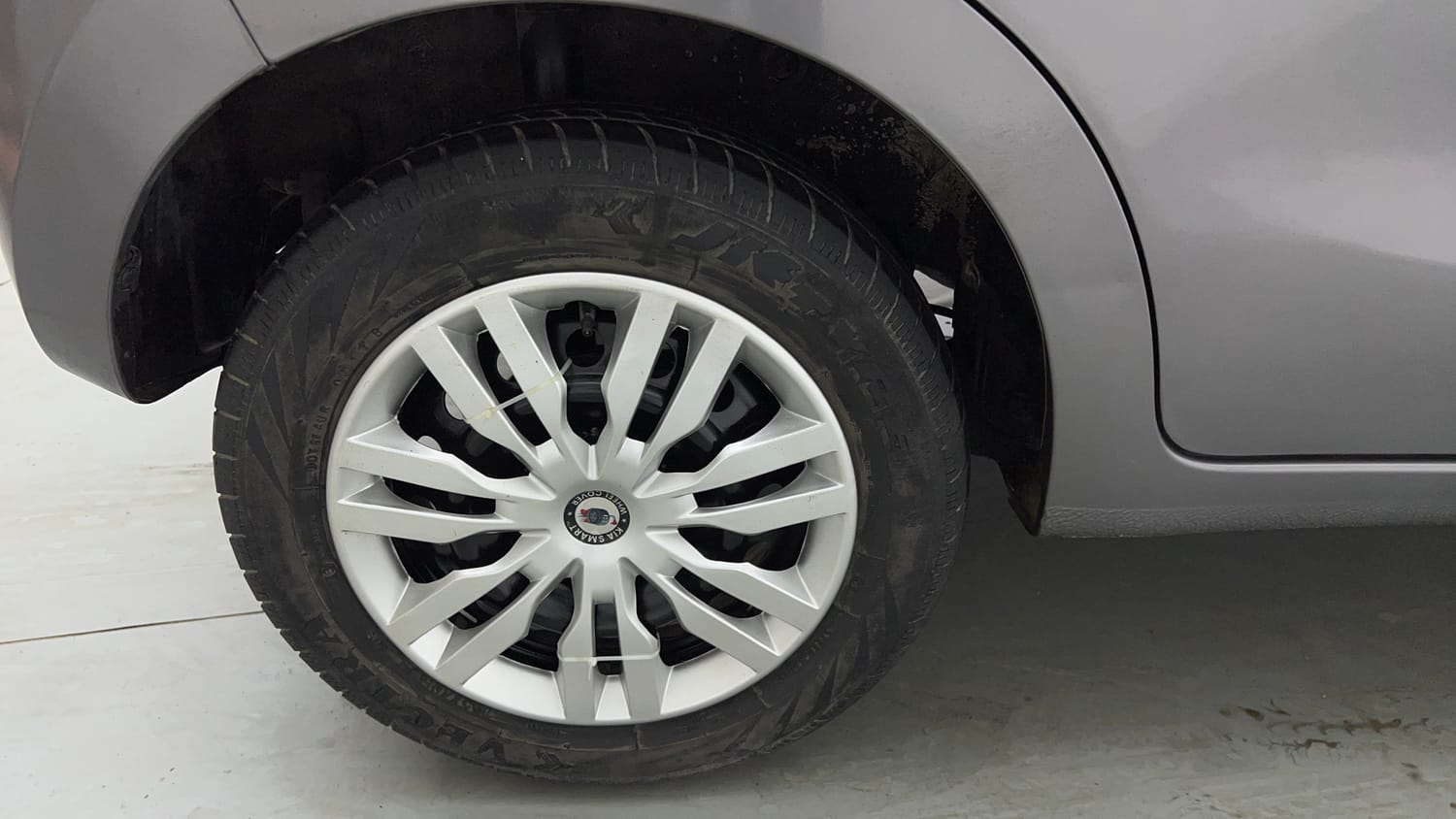 Used 2017 Maruti Suzuki Celerio ZXi AMT Petrol Automatic tyres RIGHT REAR TYRE RIM VIEW