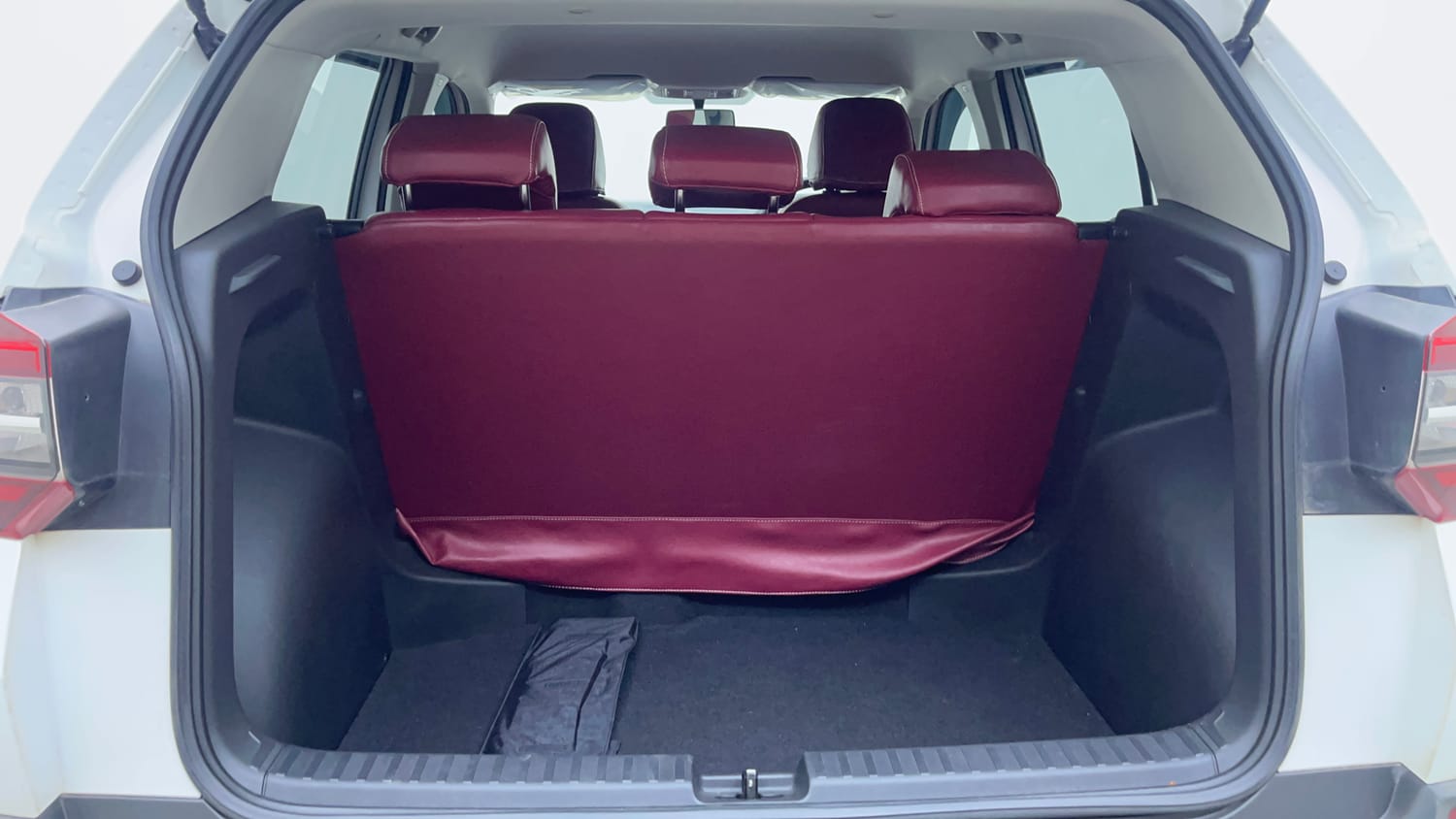 Used 2025 Skoda Kylaq Classic Petrol Manual interior DICKY INSIDE VIEW
