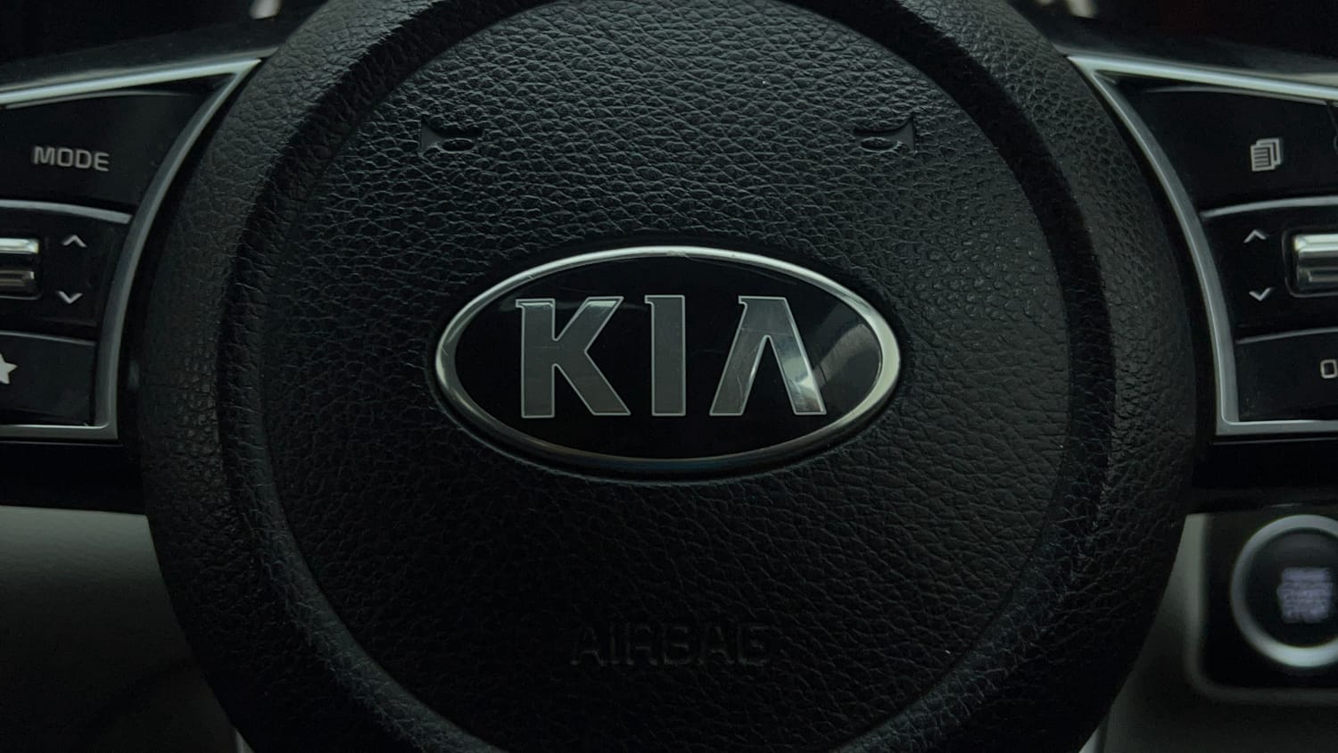 Used 2021 Kia Sonet HTX 1.5 Diesel Manual top_features Airbags