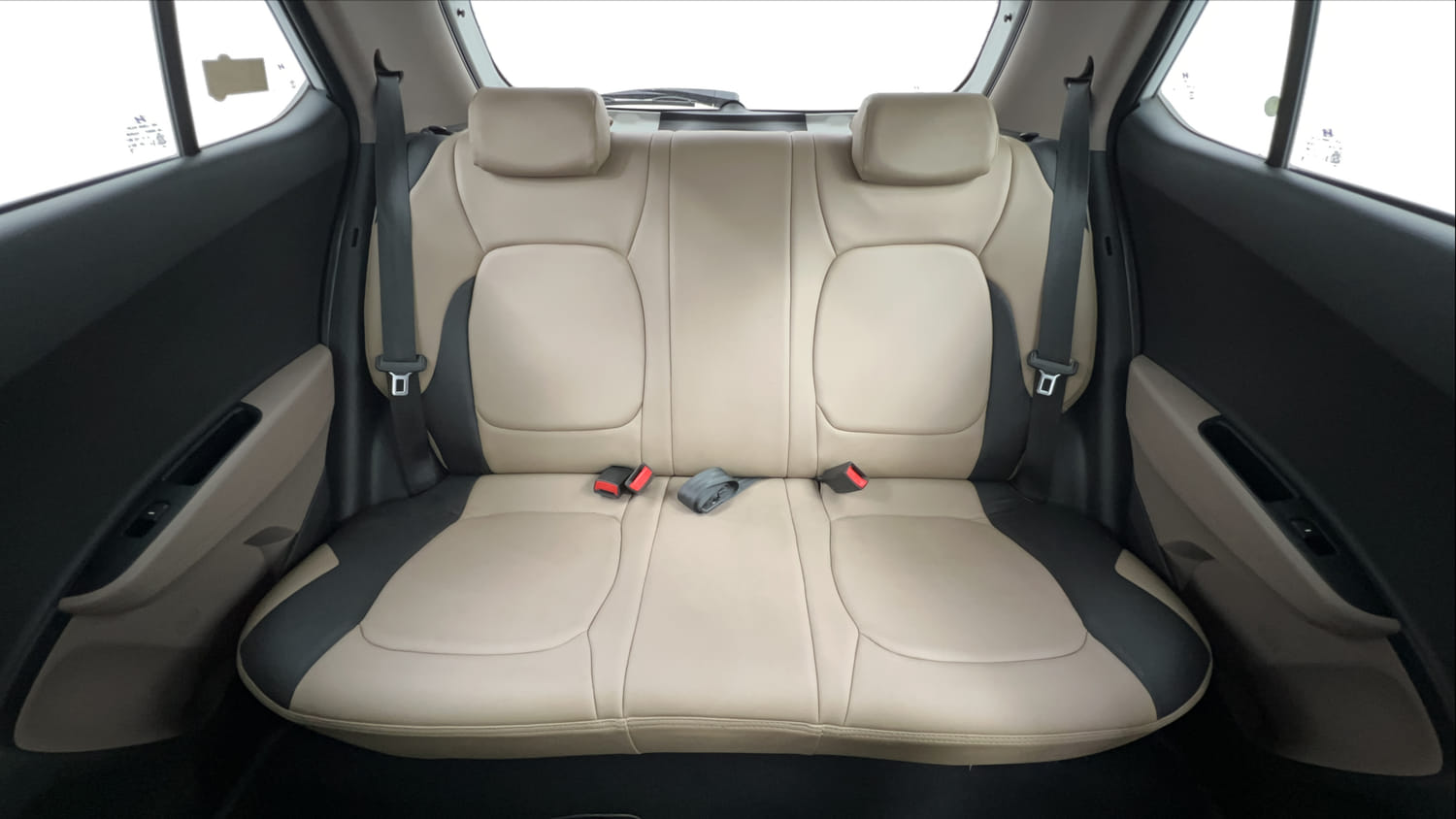 Used 2017 Hyundai Grand i10 Asta 1.2 Kappa VTVT Petrol Manual interior REAR SEAT CONDITION VIEW