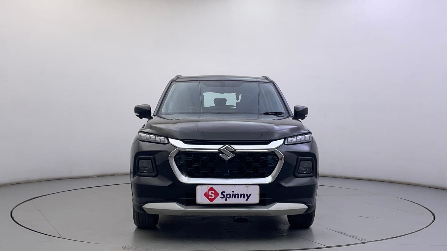 Used 2023 Maruti Suzuki Grand Vitara Alpha Smart Hybrid Petrol Manual exterior FRONT VIEW