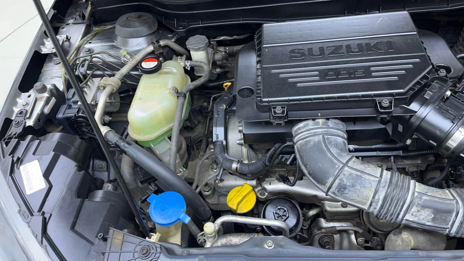 Used 2017 Maruti Suzuki Vitara Brezza VDi (O) Diesel Manual engine ENGINE RIGHT SIDE VIEW