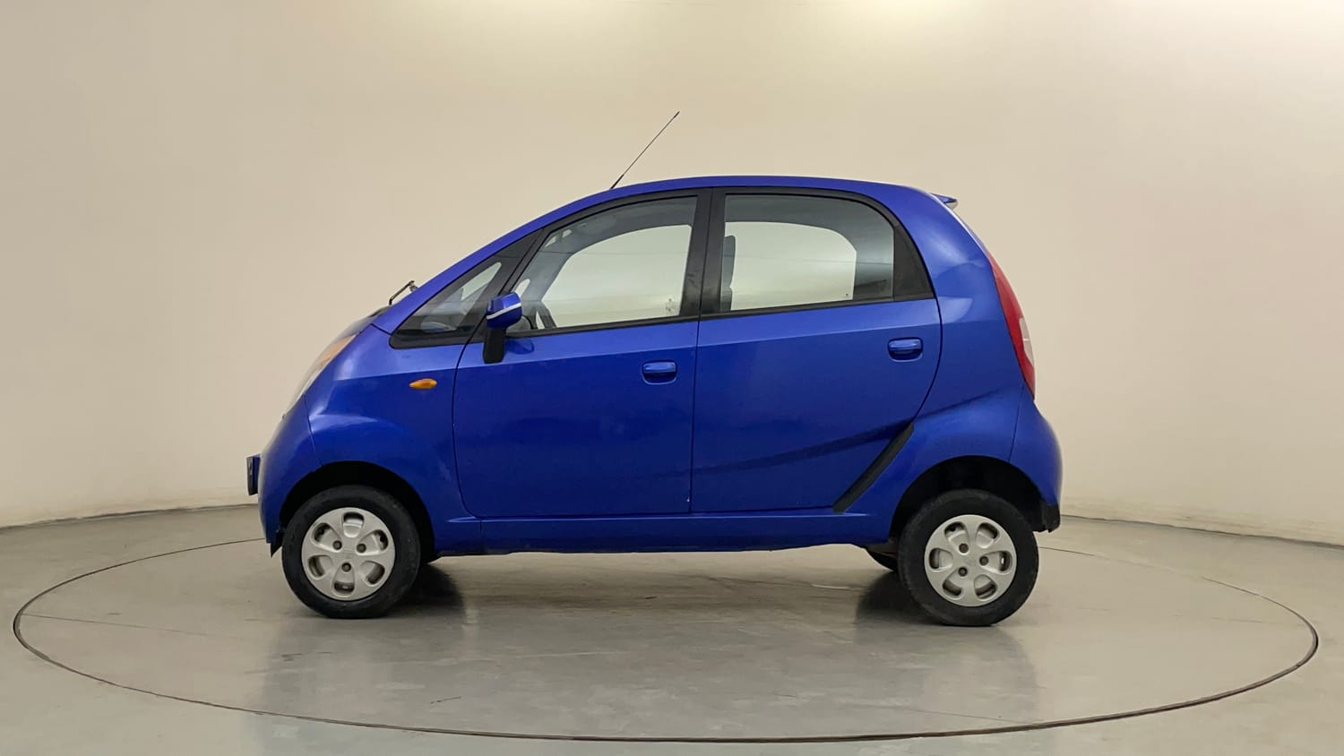 Used 2015 Tata Nano Twist XT Petrol Manual exterior LEFT SIDE VIEW