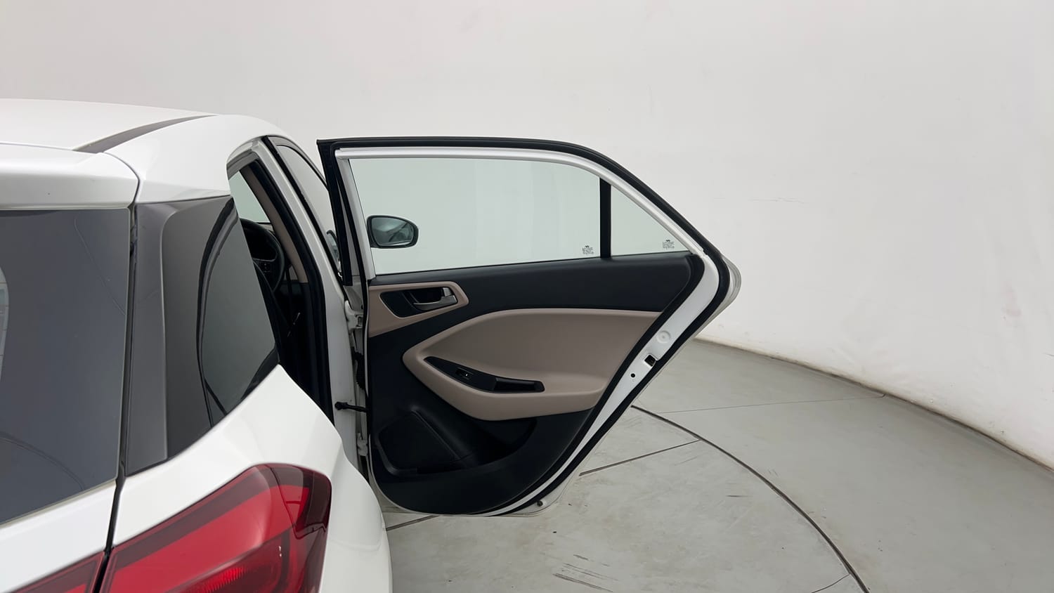 Used 2017 Hyundai Elite i20 Asta 1.2 Petrol Manual interior RIGHT REAR DOOR OPEN VIEW