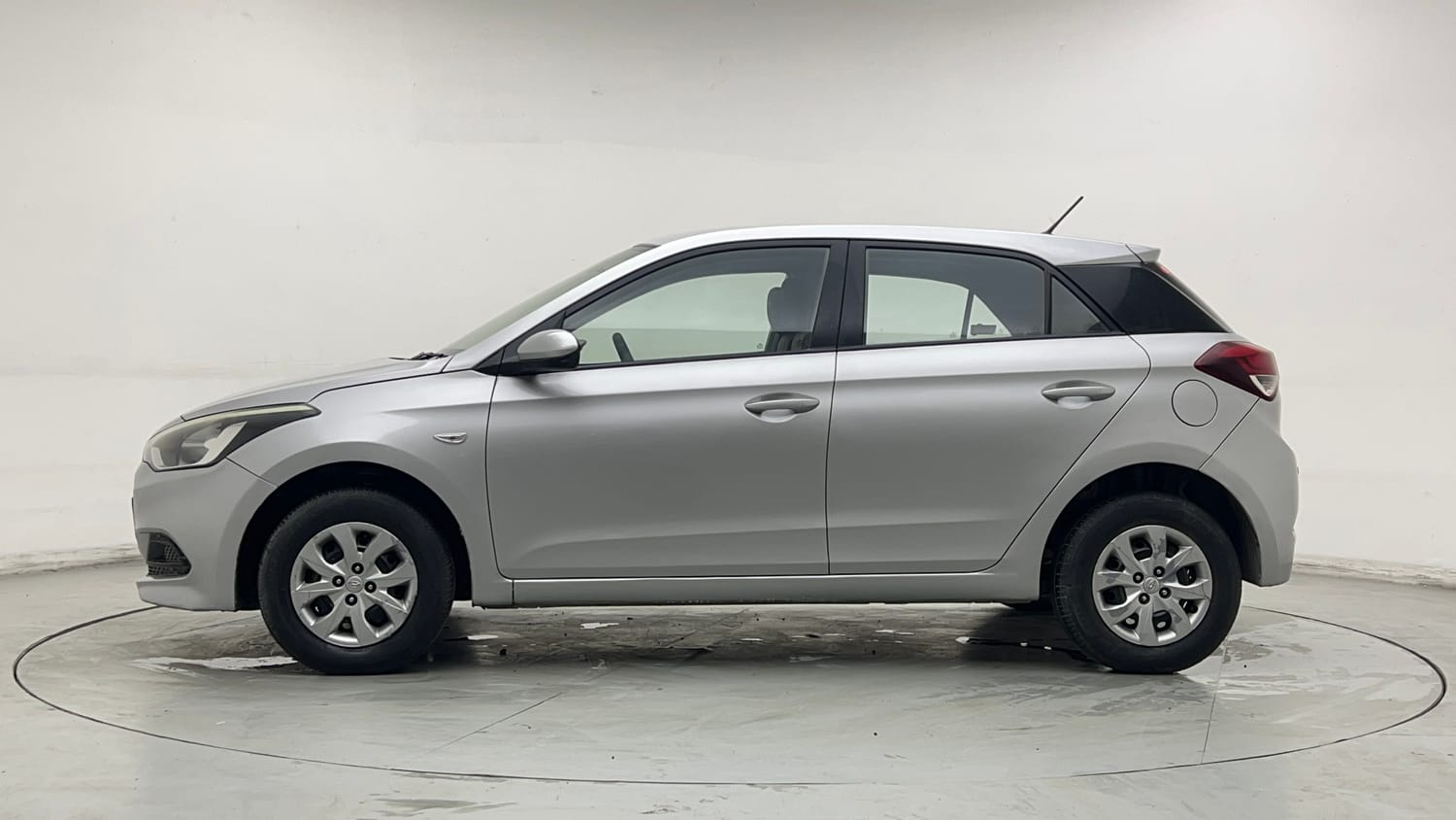 Used 2017 Hyundai Elite i20 Magna Executive 1.2 Petrol Manual exterior LEFT SIDE VIEW
