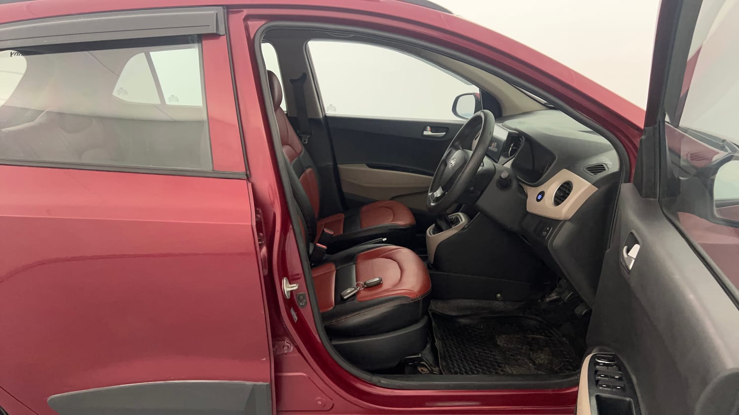 Used 2015 Hyundai Grand i10 Sportz 1.2 Kappa VTVT Petrol Manual interior RIGHT SIDE FRONT DOOR CABIN VIEW
