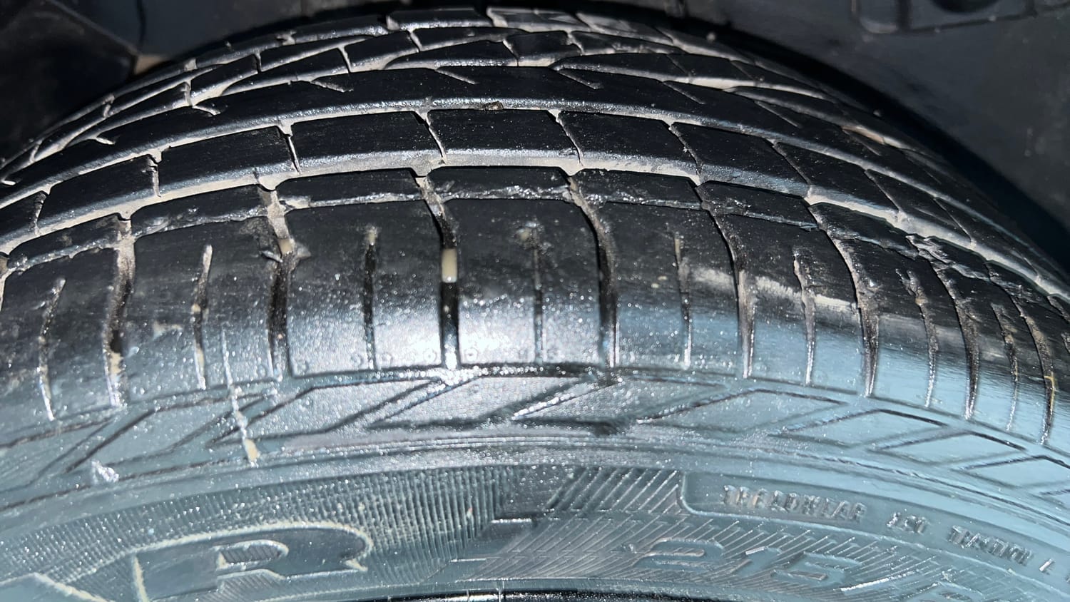 Used 2022 Tata Nexon XZ Plus Petrol Manual tyres RIGHT REAR TYRE TREAD VIEW