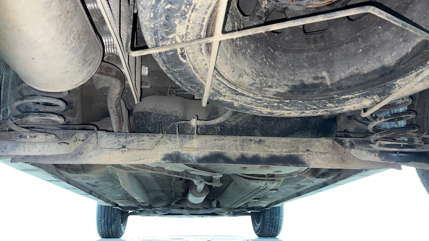 Used 2018 Renault Duster RXS CVT Petrol Automatic extra REAR UNDERBODY VIEW (TAKEN FROM REAR)
