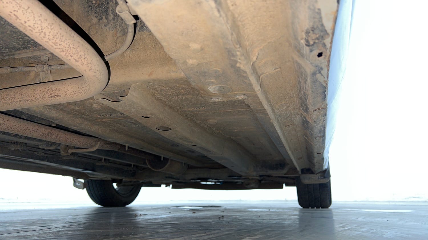 Used 2020 Tata Altroz XZ Petrol Petrol Manual extra REAR RIGHT UNDERBODY VIEW