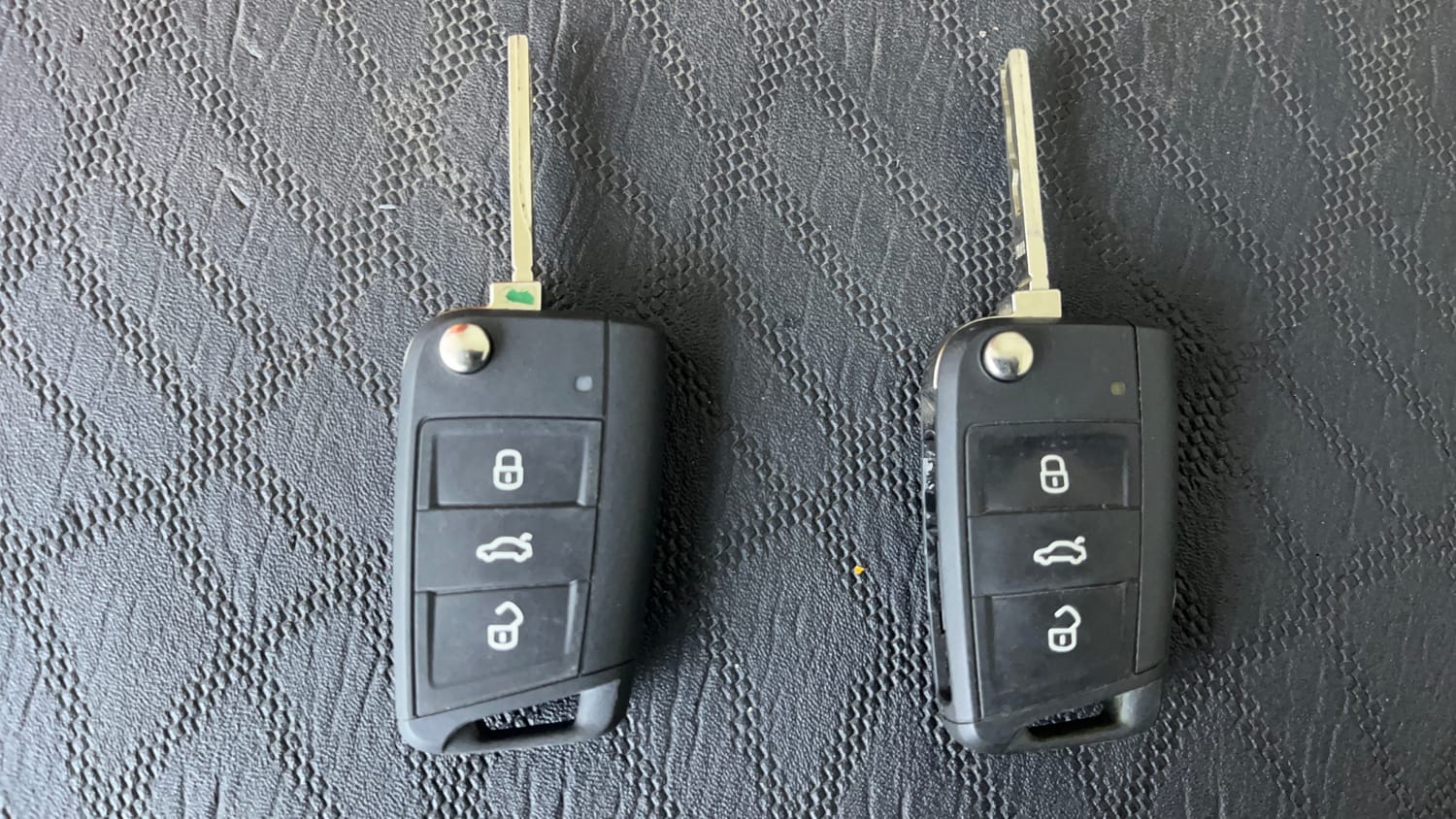 Used 2025 Skoda Kylaq Classic Petrol Manual extra CAR KEY VIEW