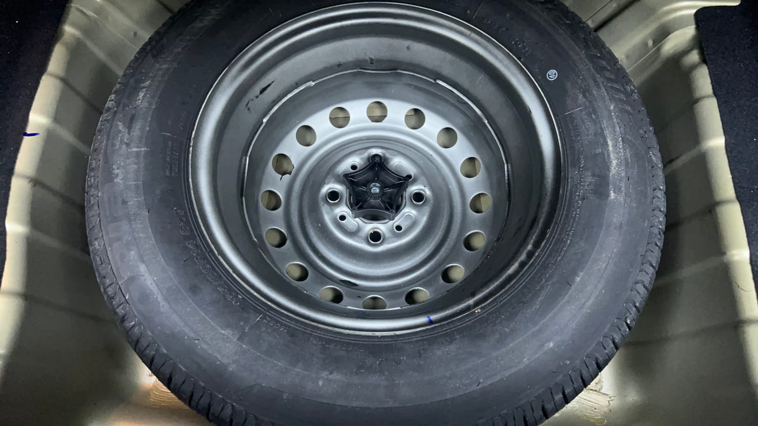 Used 2021 Tata Altroz XZ Plus Petrol Petrol Manual tyres SPARE TYRE VIEW