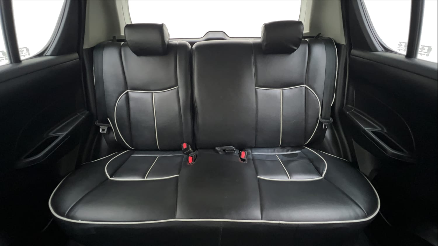 Used 2015 Maruti Suzuki Swift Lxi (O) Petrol Manual interior REAR SEAT CONDITION VIEW