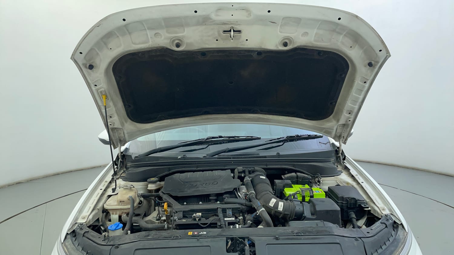 Used 2023 Hyundai Verna SX (O) 1.5 Turbo Petrol MT Petrol Manual engine ENGINE & BONNET OPEN FRONT VIEW