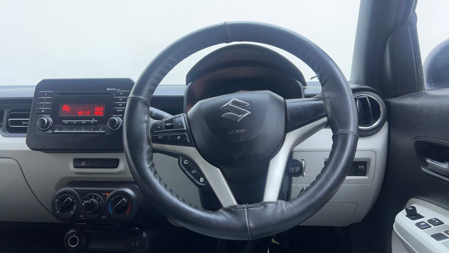 Used 2018 Maruti Suzuki Ignis Delta 1.2 MT Petrol Manual interior STEERING VIEW