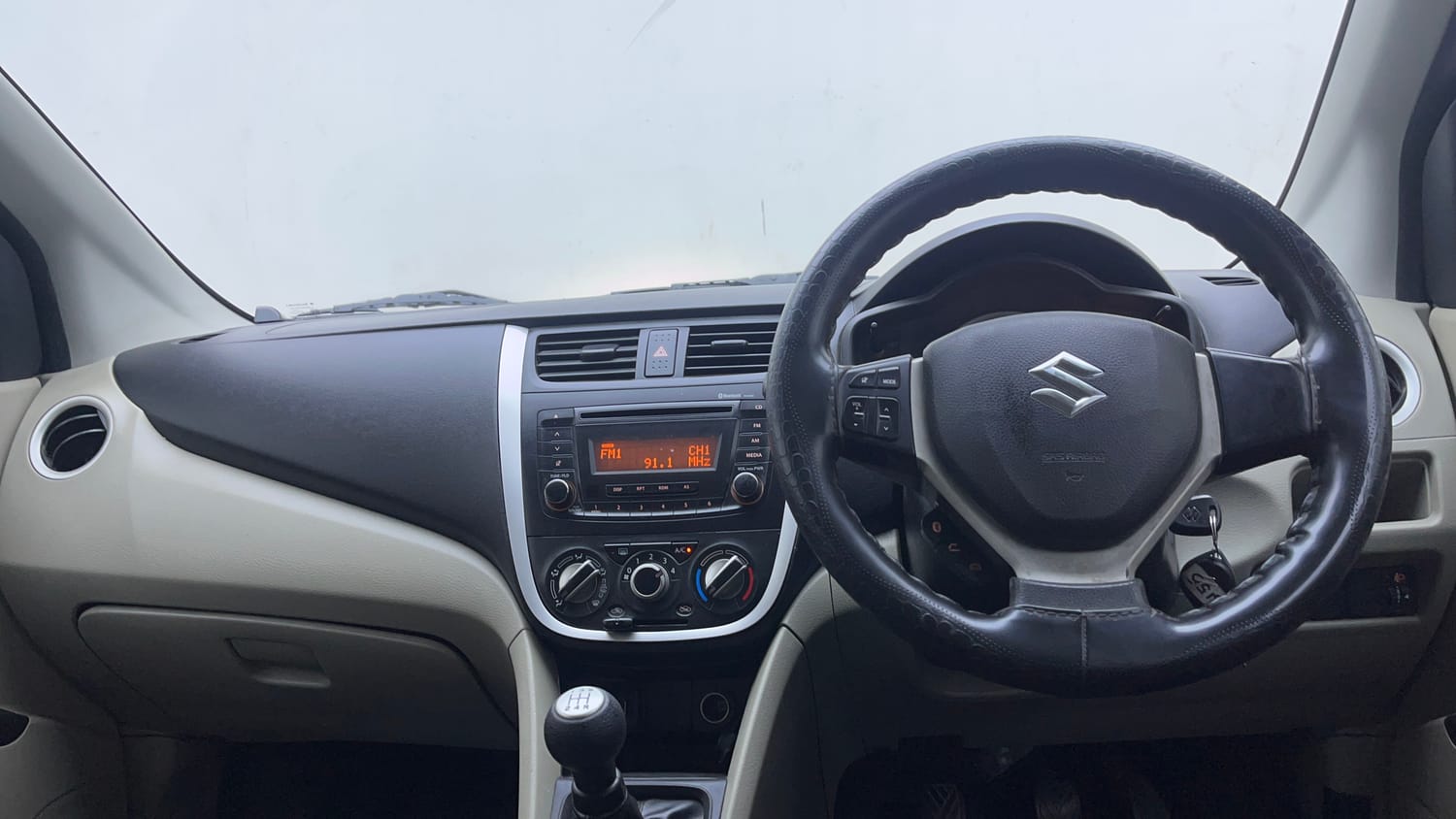 Used 2017 Maruti Suzuki Celerio ZXi Petrol Manual interior DASHBOARD VIEW