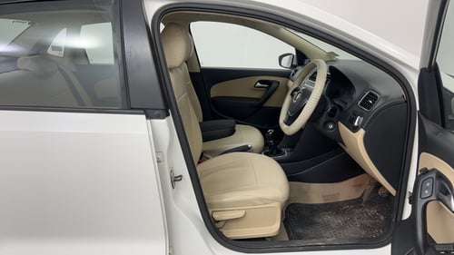 Used 2017 Volkswagen Ameo Highline1.2L (P) Petrol Manual interior RIGHT SIDE FRONT DOOR CABIN VIEW
