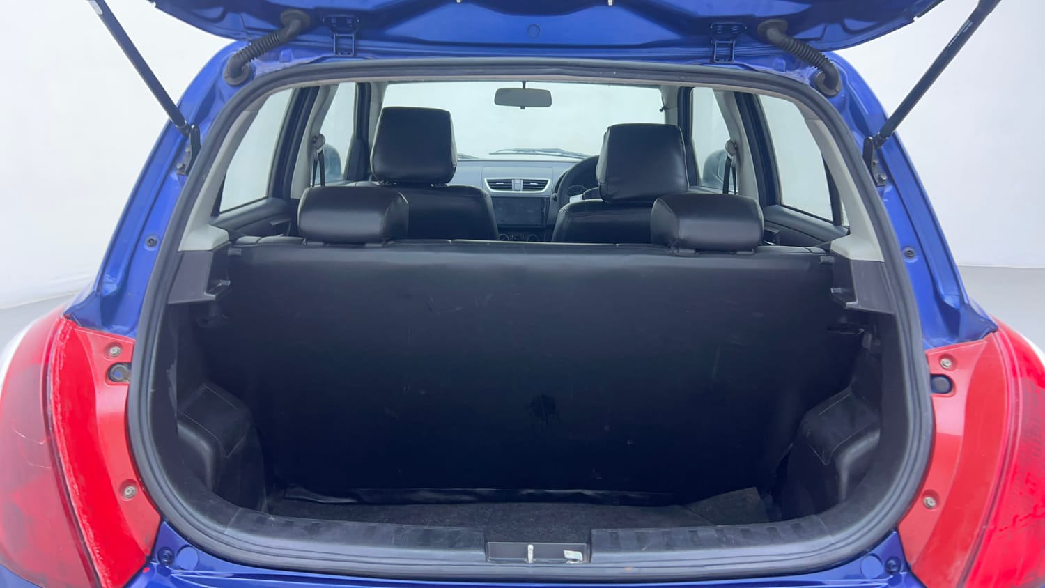 Used 2012 Maruti Suzuki Swift VXi Petrol Manual interior DICKY INSIDE VIEW