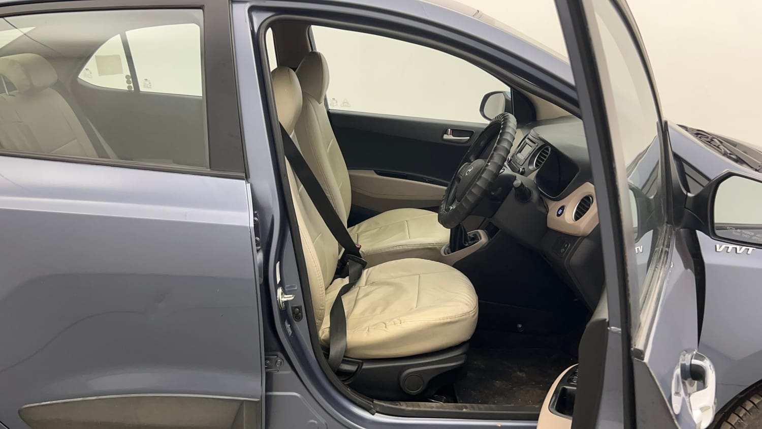 Used 2014 Hyundai Xcent SX 1.2 Petrol Manual interior RIGHT SIDE FRONT DOOR CABIN VIEW
