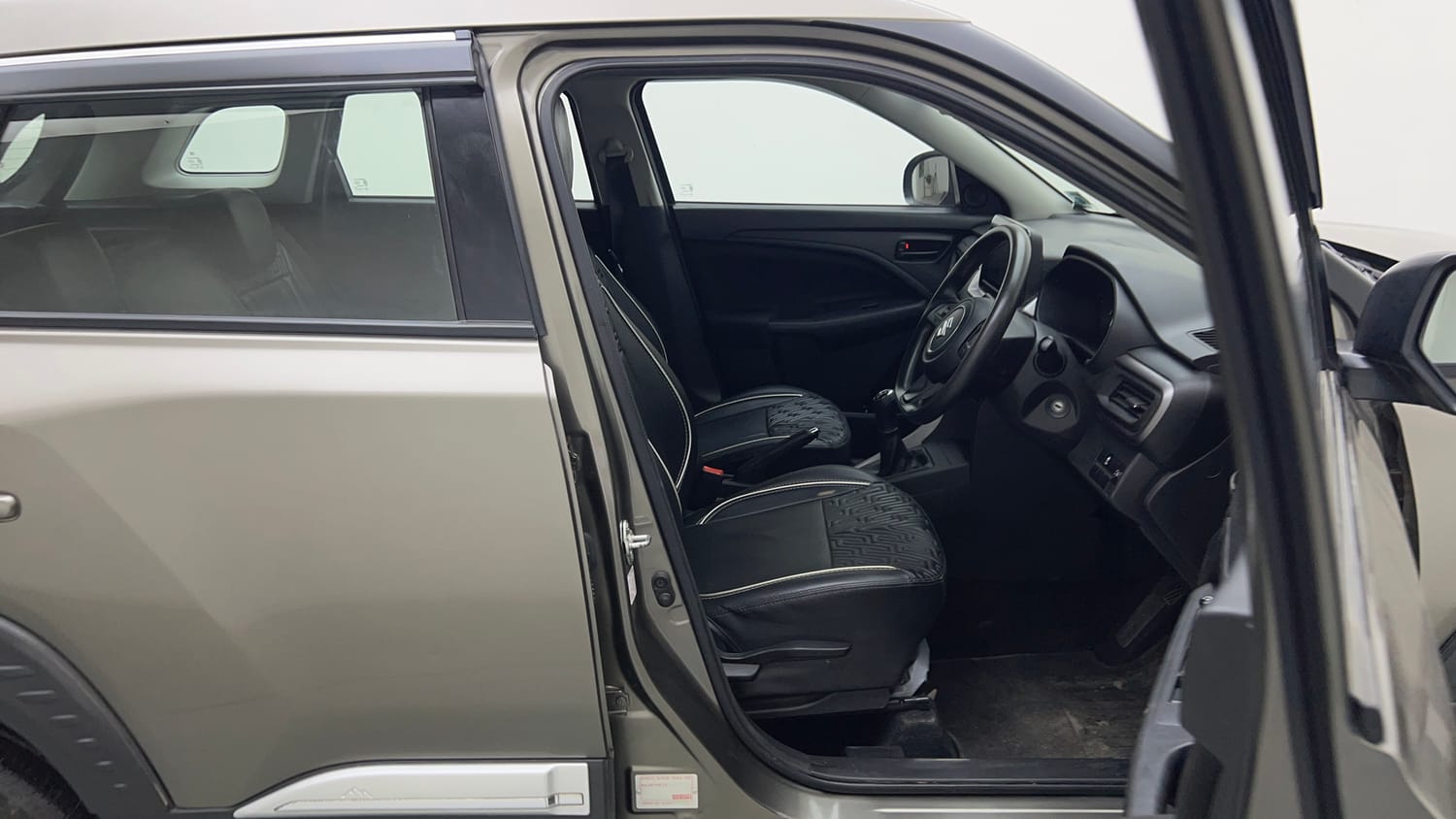 Used 2023 Maruti Suzuki Brezza VXi Petrol Manual interior RIGHT SIDE FRONT DOOR CABIN VIEW