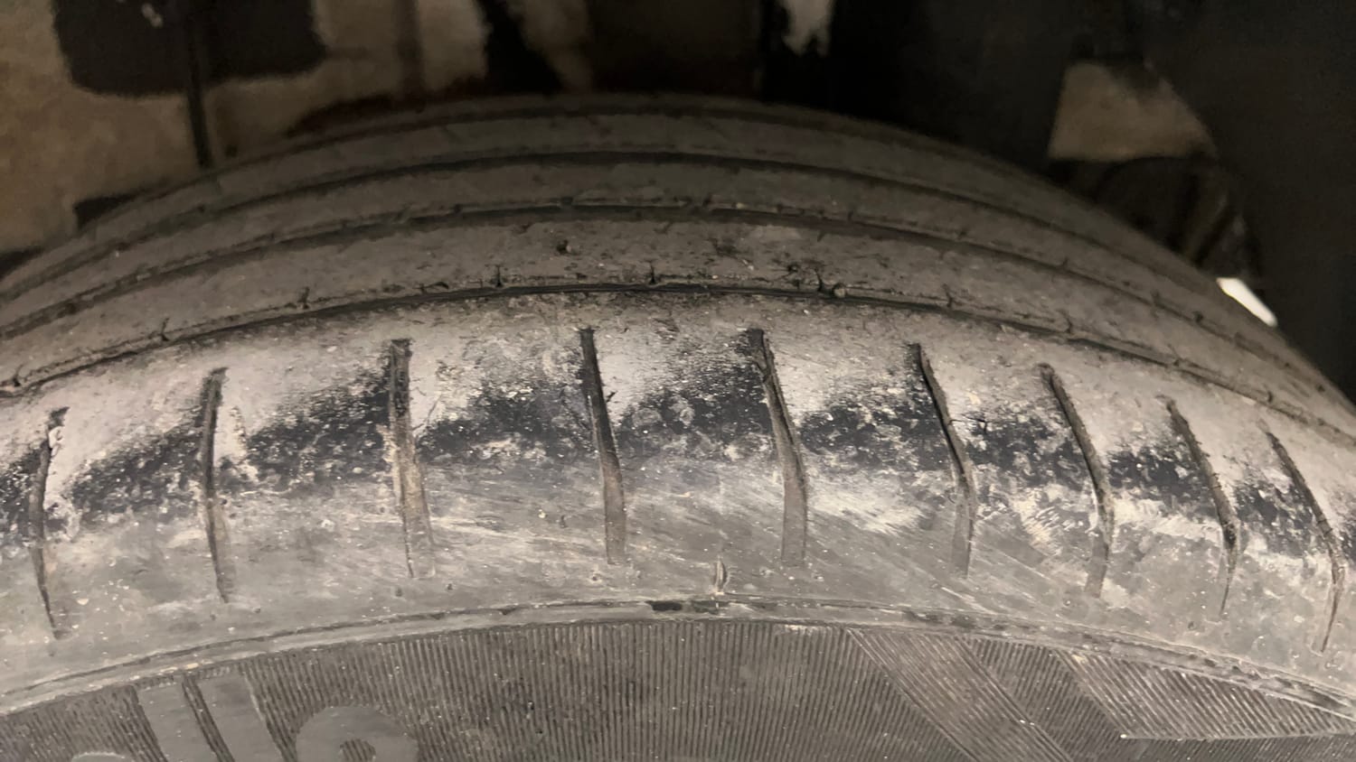 Used 2017 Hyundai i20 Active 1.2 S Petrol Manual tyres LEFT REAR TYRE TREAD VIEW