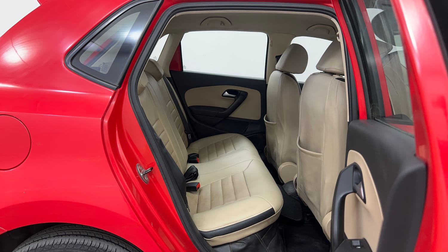Used 2016 Volkswagen Polo Highline1.2L (P) Petrol Manual interior RIGHT SIDE REAR DOOR CABIN VIEW