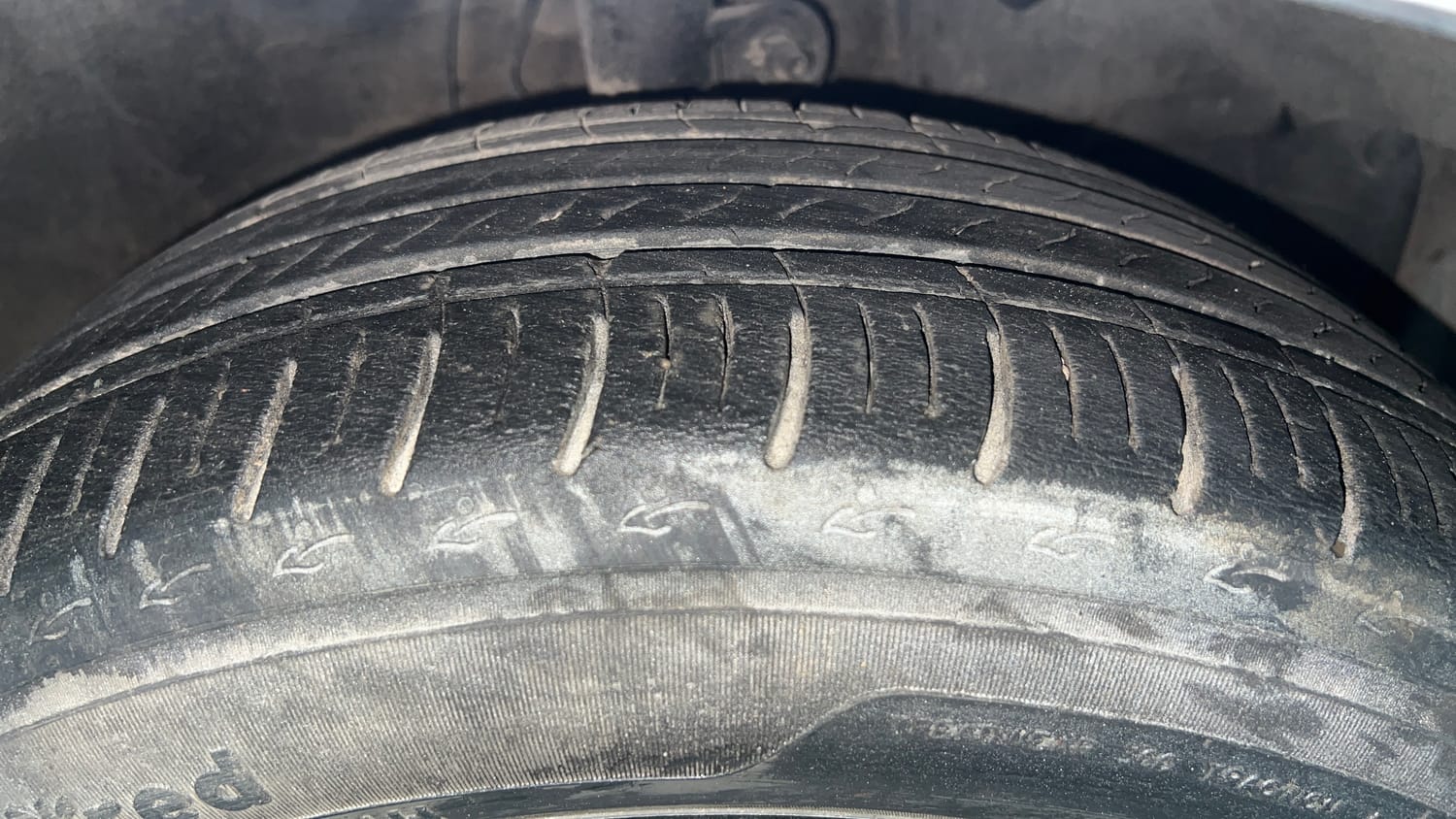 Used 2023 Honda City V Petrol CVT Petrol Automatic tyres RIGHT FRONT TYRE TREAD VIEW