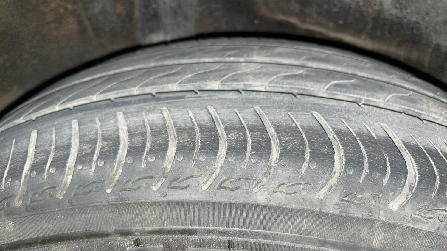 Used 2016 Honda Jazz VX Diesel Diesel Manual tyres RIGHT REAR TYRE TREAD VIEW