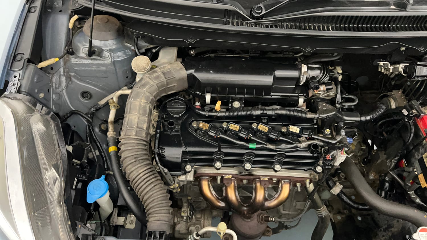 Used 2017 Maruti Suzuki Baleno Alpha 1.2 Petrol Manual engine ENGINE RIGHT SIDE VIEW
