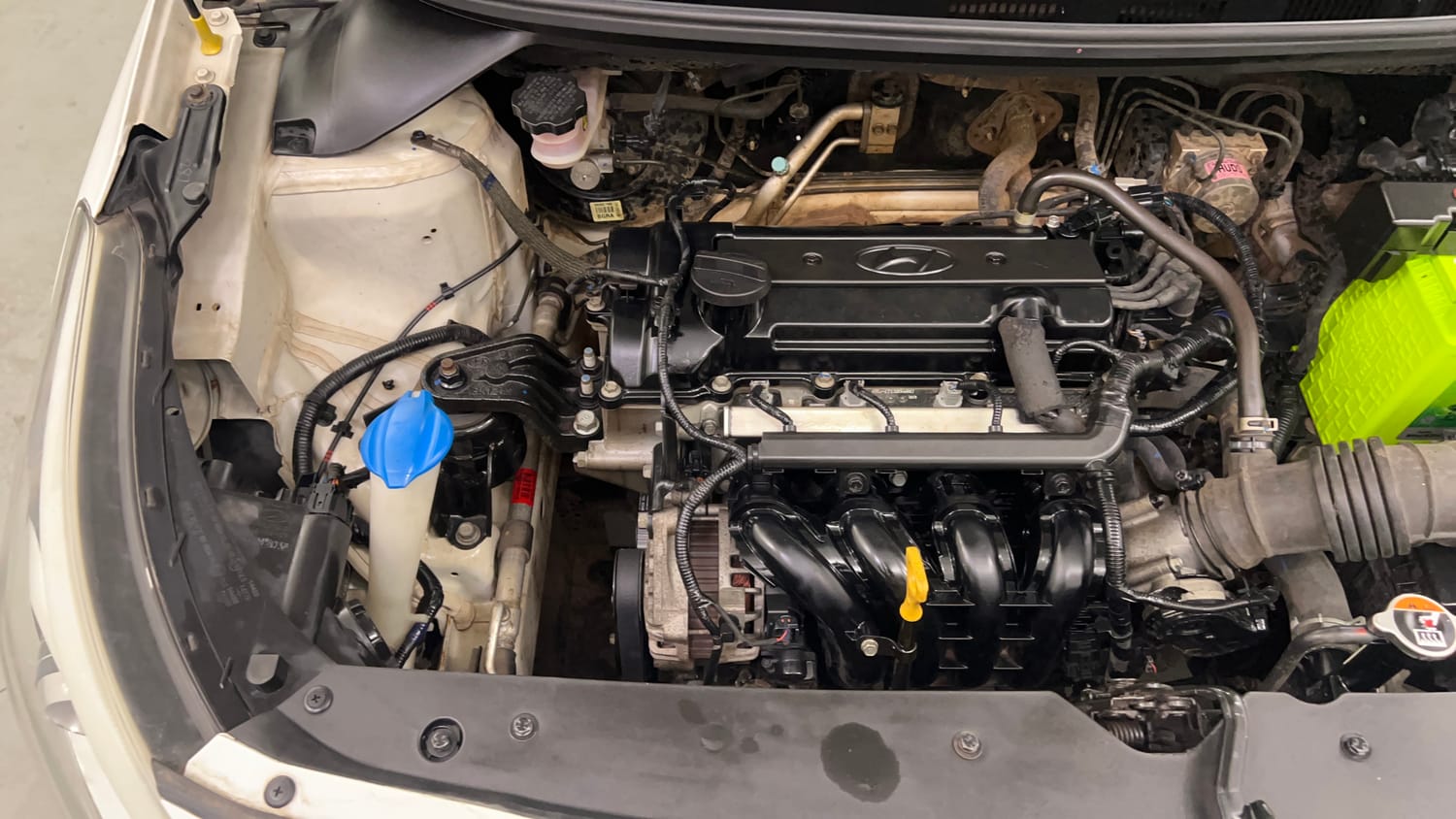Used 2017 Hyundai i20 Active 1.2 S Petrol Manual engine ENGINE RIGHT SIDE VIEW