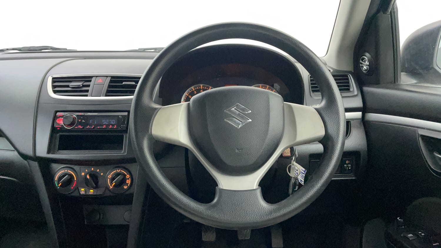 Used 2014 Maruti Suzuki Swift VXi Petrol Manual interior STEERING VIEW