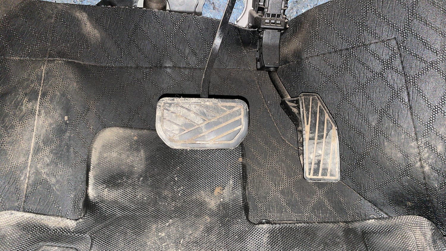 Used 2023 Maruti Suzuki Fronx Delta Plus 1.2L AGS Petrol Automatic interior PEDALS VIEW
