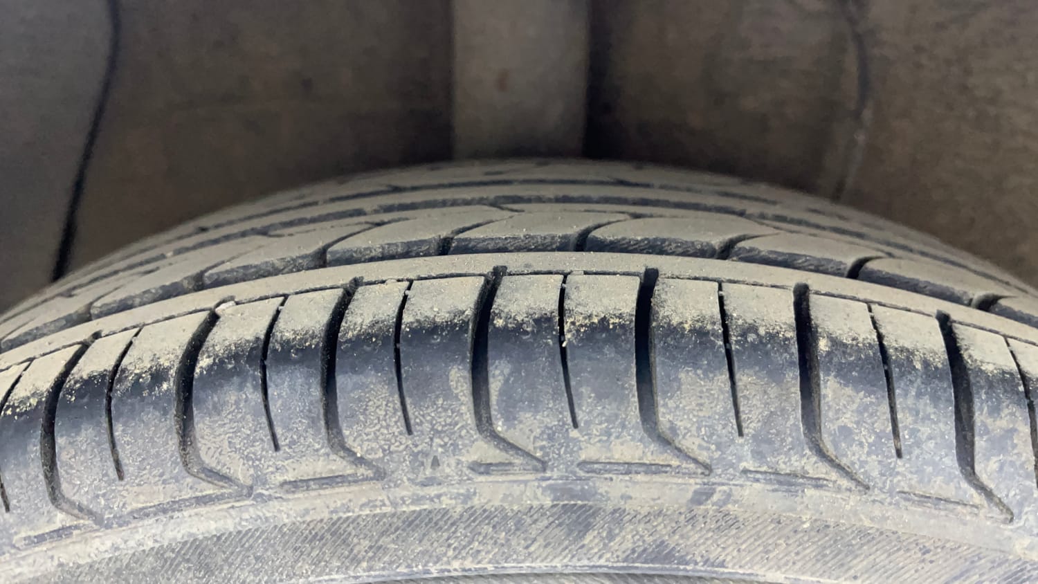 Used 2015 Hyundai Xcent S 1.2 (O) Petrol Manual tyres RIGHT REAR TYRE TREAD VIEW
