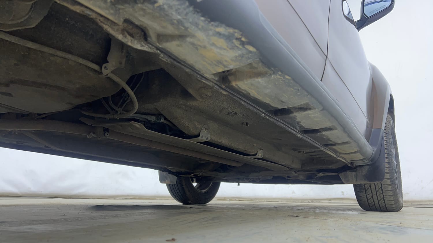 Used 2017 Renault Duster 85 PS RXS 4X2 MT Diesel Diesel Manual extra REAR RIGHT UNDERBODY VIEW