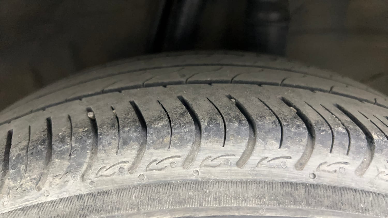 Used 2024 Honda Amaze 1.2 VX i-VTEC CNG (Outside Fitted) Cng Manual tyres LEFT REAR TYRE TREAD VIEW