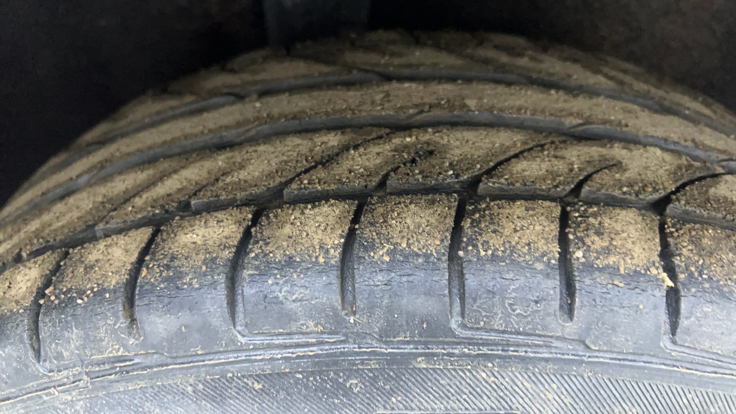 Used 2016 Ford EcoSport Titanium+ 1.5L TDCi Diesel Manual tyres RIGHT REAR TYRE TREAD VIEW