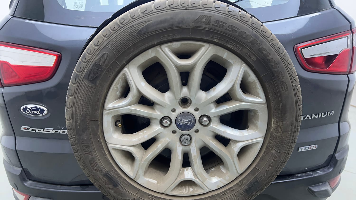 Used 2016 Ford EcoSport Titanium+ 1.5L TDCi Diesel Manual tyres SPARE TYRE VIEW