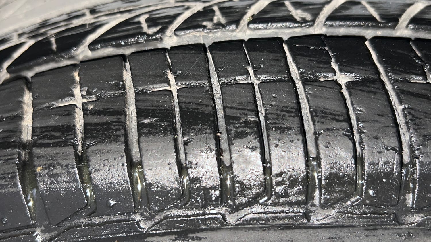 Used 2020 Tata Tiago XZ Plus Petrol Manual tyres LEFT REAR TYRE TREAD VIEW