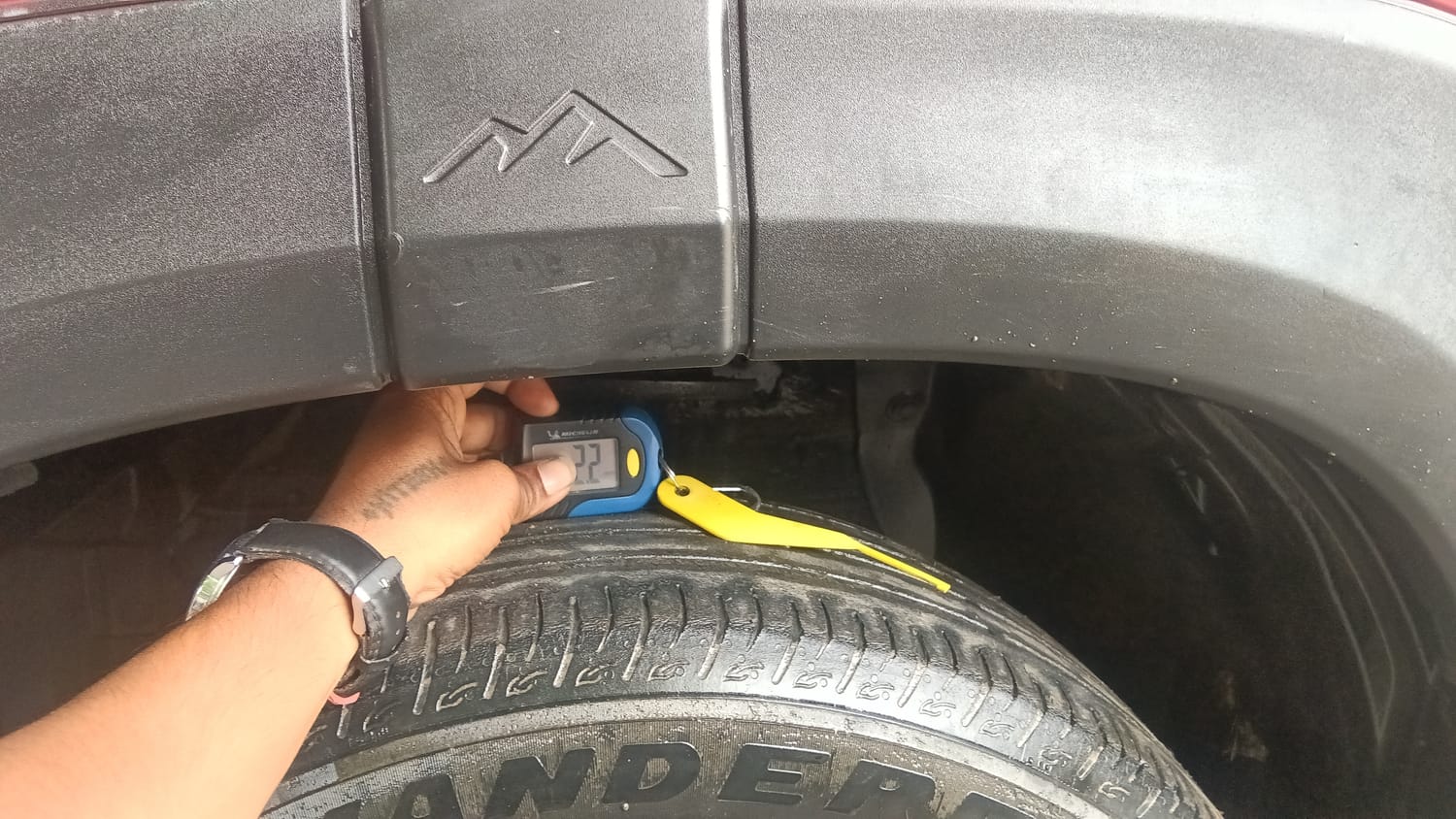 Used 2022 Maruti Suzuki Brezza ZXi Plus Petrol Manual tyres LEFT FRONT TYRE TREAD VIEW