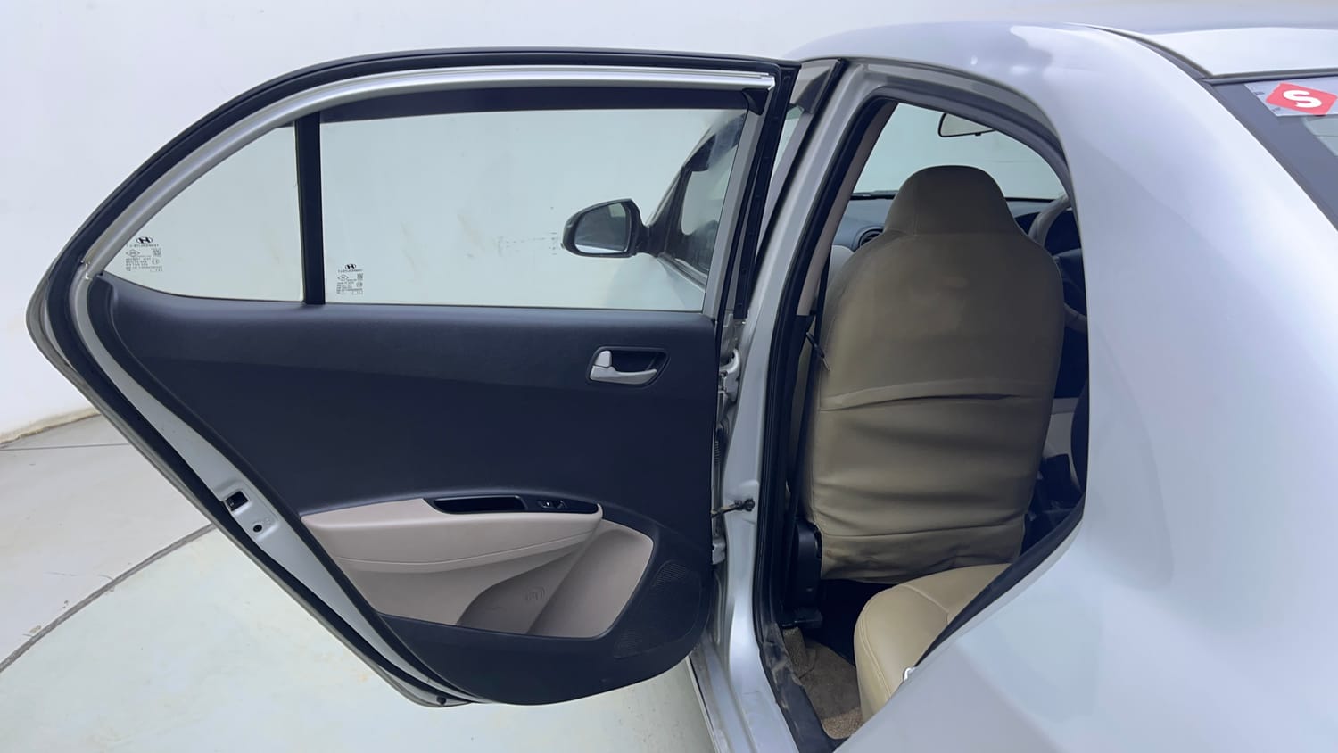 Used 2015 Hyundai Xcent S 1.2 (O) Petrol Manual interior LEFT REAR DOOR OPEN VIEW