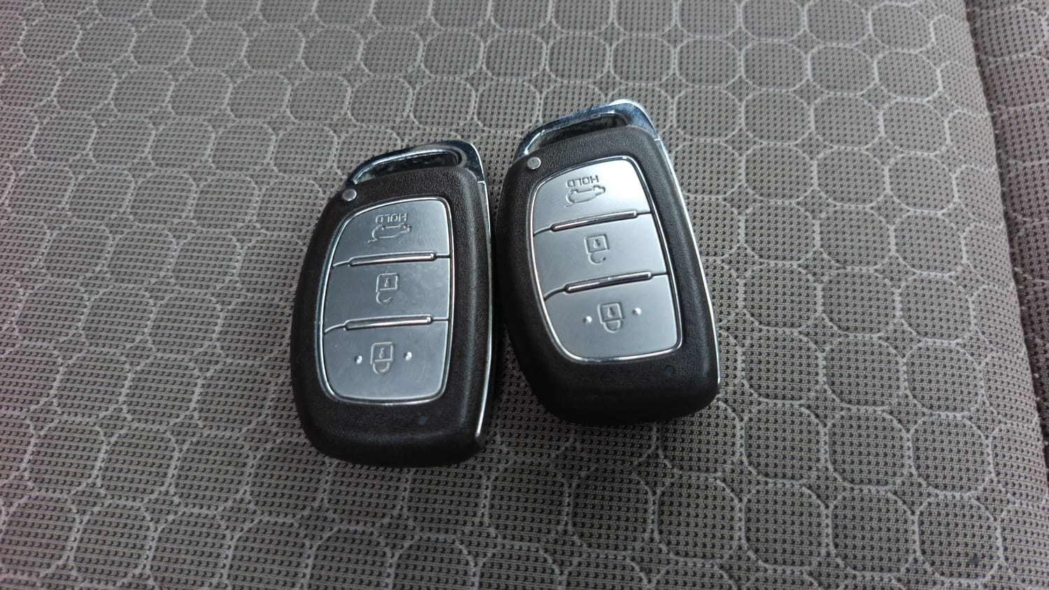Used 2018 Hyundai Elite i20 Asta 1.2 Petrol Manual extra CAR KEY VIEW