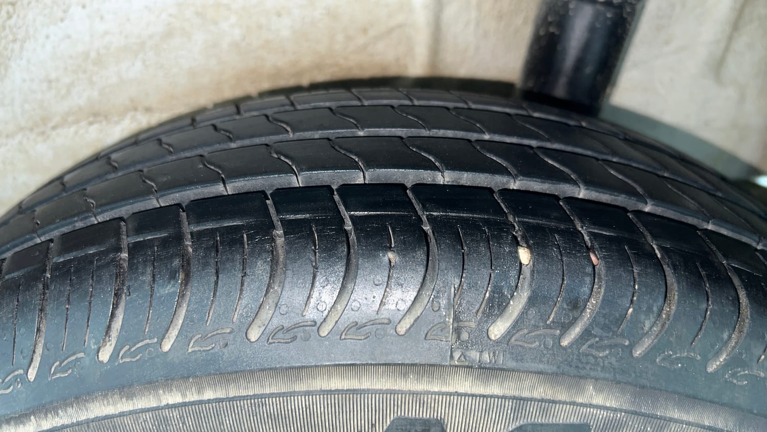 Used 2024 Maruti Suzuki Wagon R VXI 1.0 Petrol Manual tyres LEFT REAR TYRE TREAD VIEW